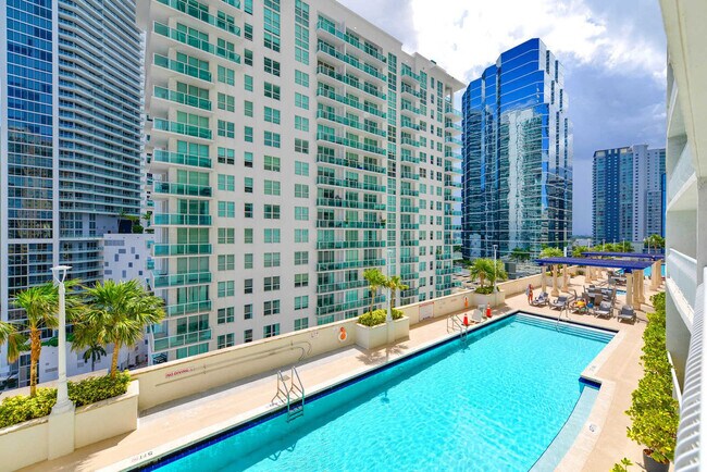 Photo - 1 SE 12th St Unit SI FL15-ID1022201P
