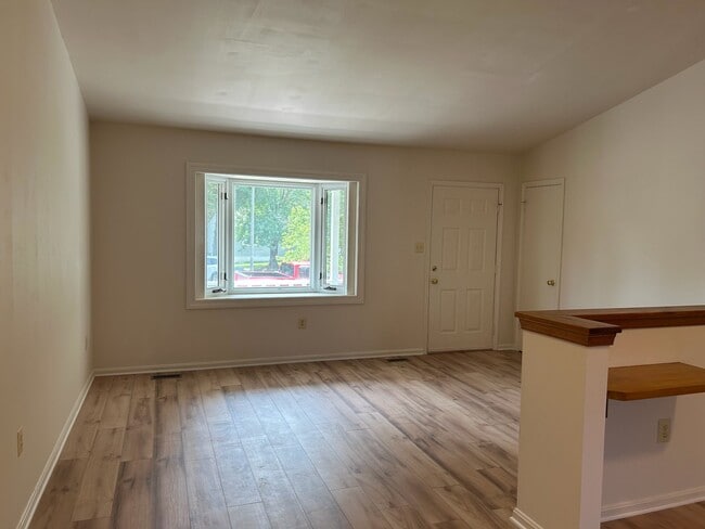 Photo - 9192 Winterset Dr