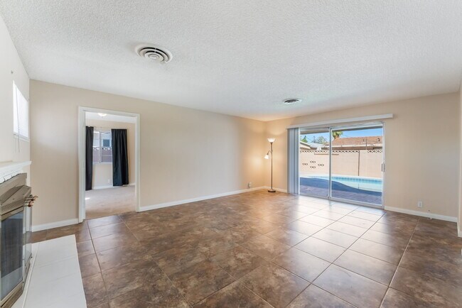 Photo - 2016 Embrey Ave