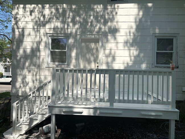 Building Photo - 267 Park St Unit 1