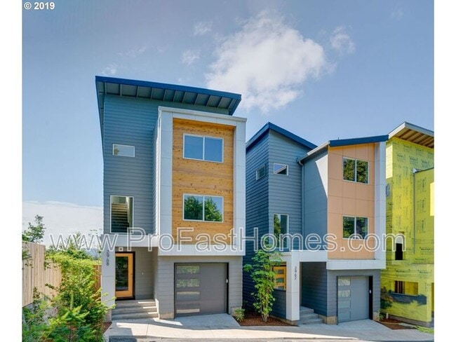 Photo - 2968 SE 92nd Ave