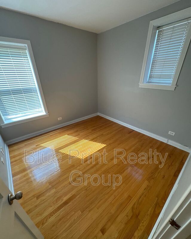 Photo - 1540 E 67th Pl Unit 2w