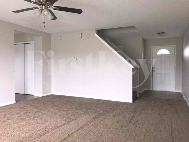 Photo - 1749 Blue Grass Pkwy