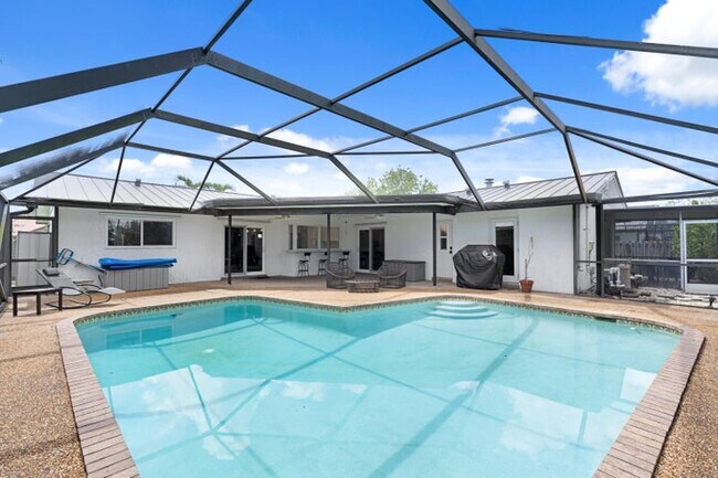 Photo - 1039 NW 8th St