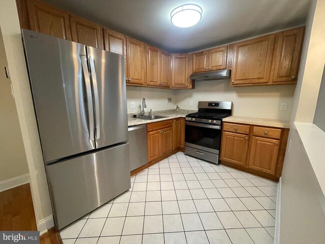 Photo - 6139 Leesburg Pike Unit 107