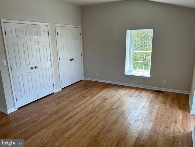 Photo - 1051 Easton Rd