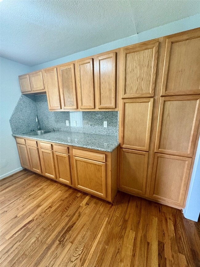 Photo - 1126 W 22nd St