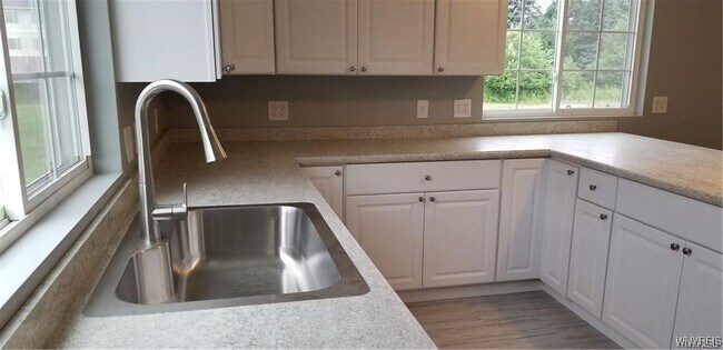 Photo - 8137 Sheridan Dr