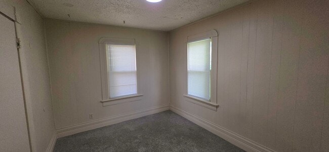 Photo - 2 Bedroom 1 Bathroom home;  $725!