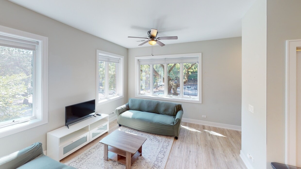 Photo - Private bedroom in 5 bed/3 bath Home