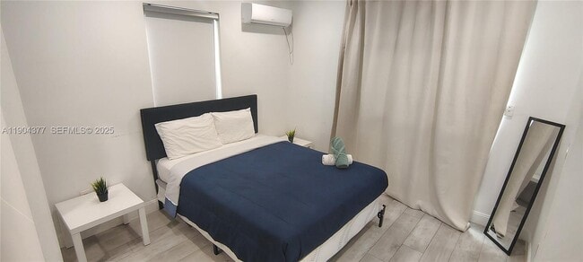 Photo - 420 NE 90th St