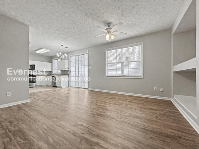 Photo - 151 Windcroft Cir NW