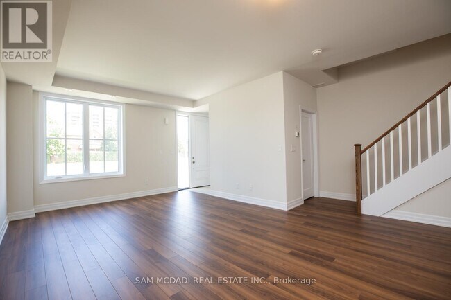 Photo - 1180 Cawthra Rd