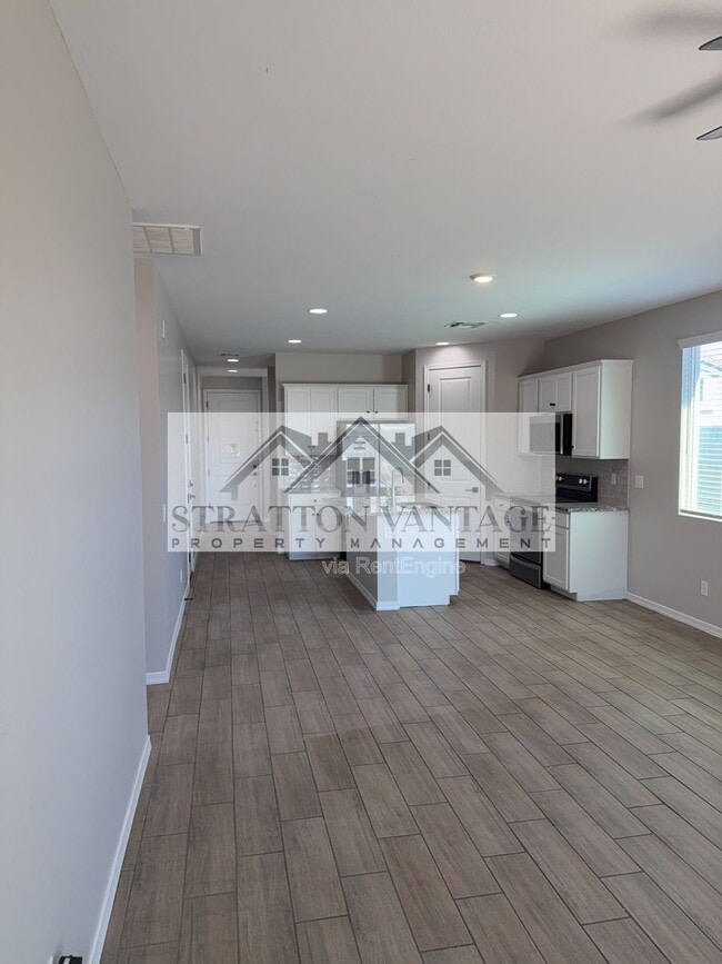 Photo - 36005 W San Clemente Ave