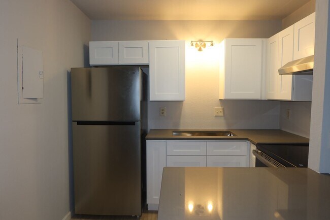Photo - 1000 W 26th St