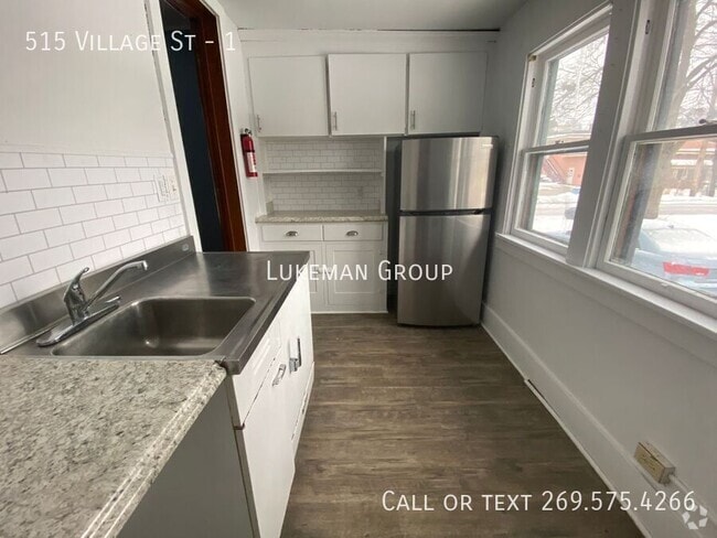Building Photo - 515 Village St Unit 1 Rental