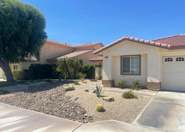 Building Photo - 43595 Reclinata Way