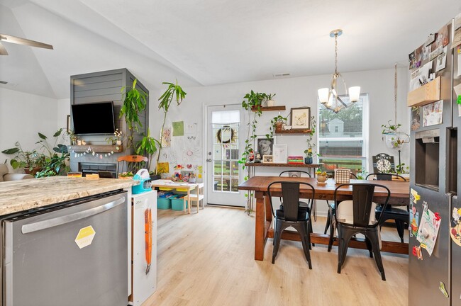 Photo - Updated 3BR/2BA with Garage - 1 mile away ... House