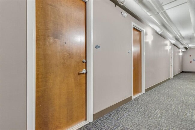 Photo - 560 Dutch Valley Rd NE Unit 2210