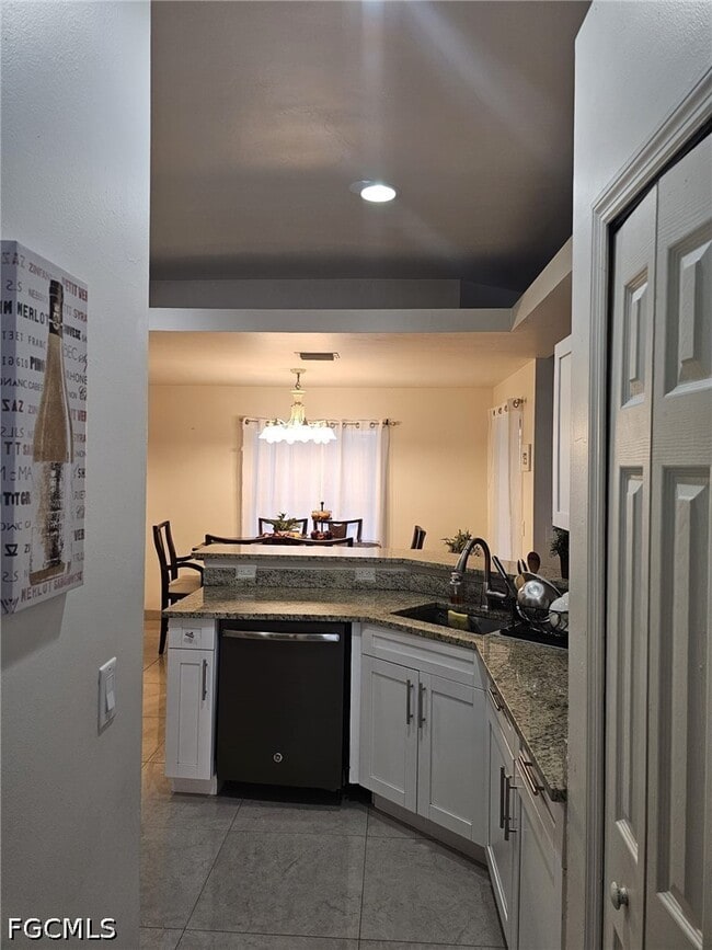 Photo - 918 NE 13th St