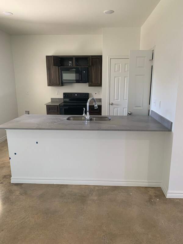 Photo - 113 Petsick Ln