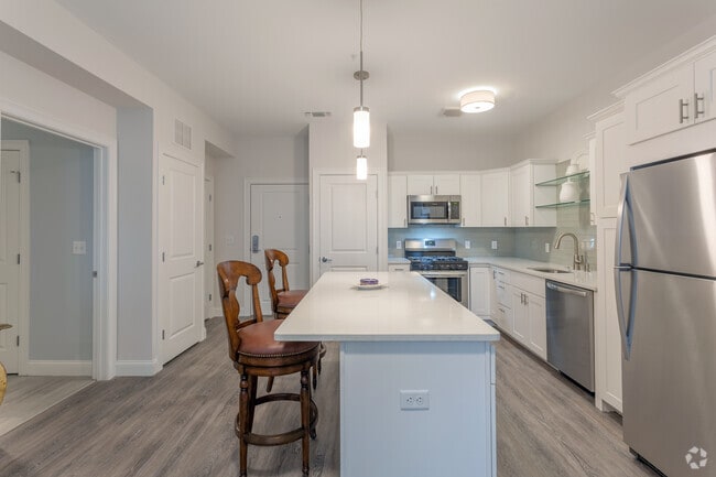 1 BR, 1 BA