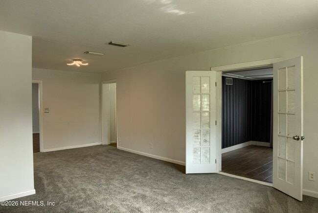 Photo - 1370 Labelle St