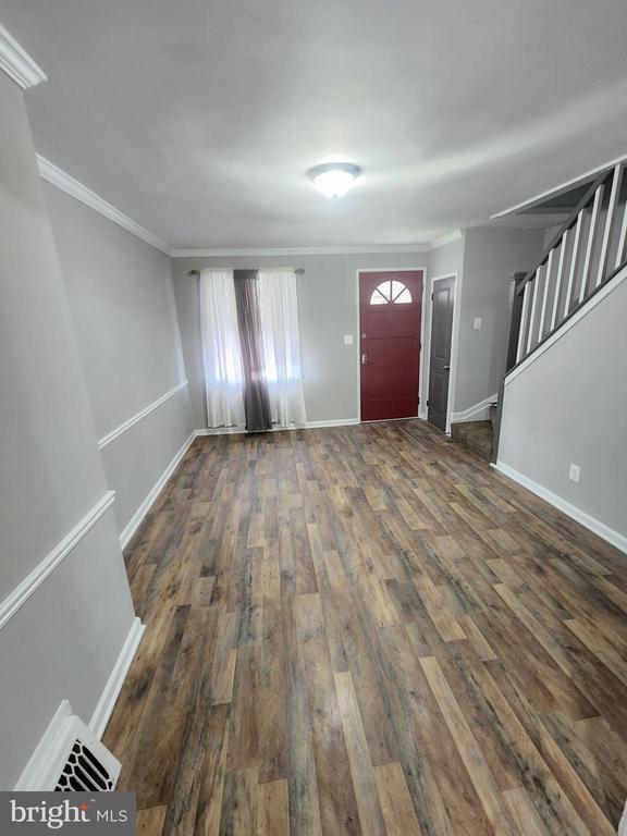 Building Photo - 3738 10th St Rental