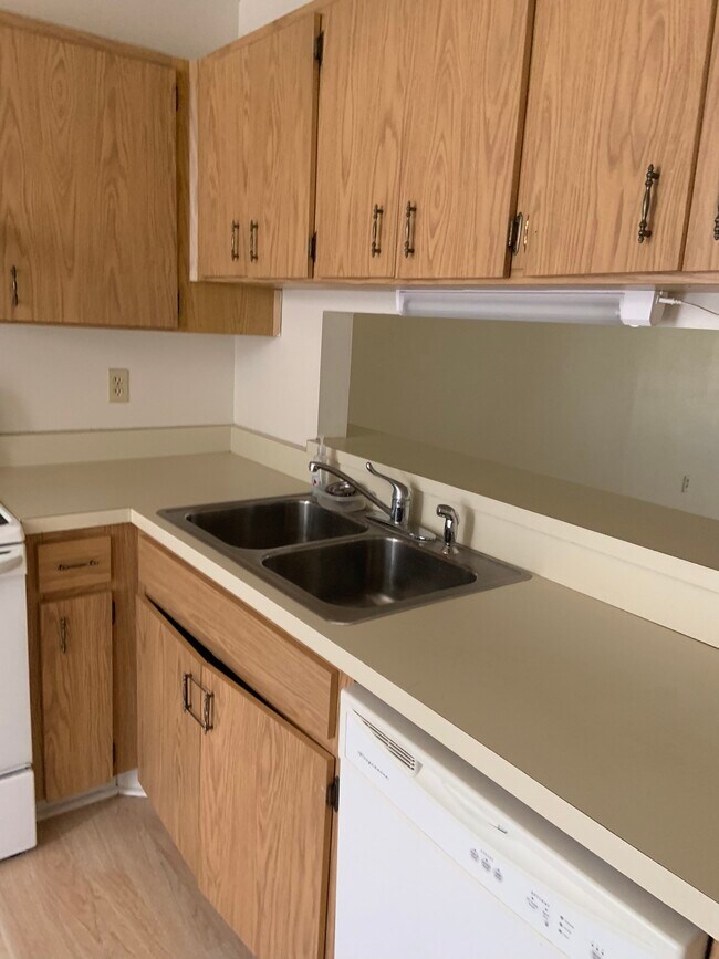 Photo - 2914 Wainwright Ct