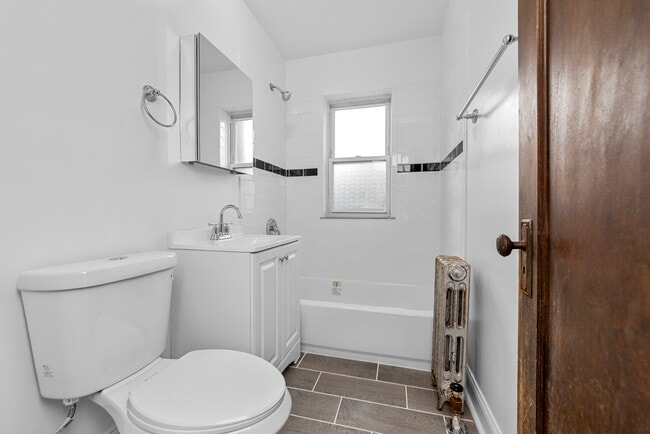 Photo - 1934 W Estes Ave Unit 34-2E