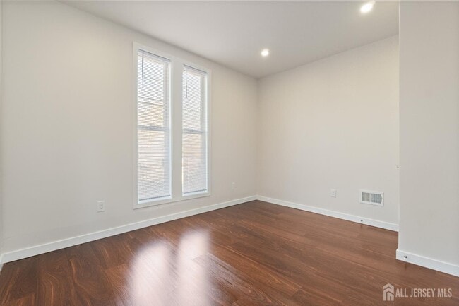 Photo - 826 George St Unit 1stFl