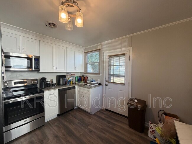 Photo - 2803 Rosalee Dr