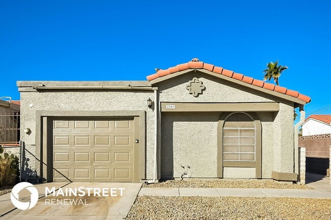 Photo - 2389 Los Feliz St