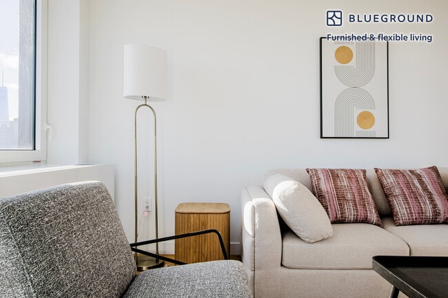 Photo - 125 Delancey St Unidad FL18-ID1733