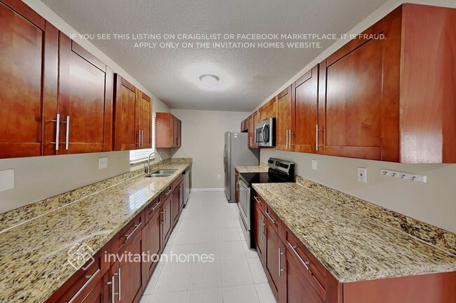 Photo - 17035 SW 145th Ave
