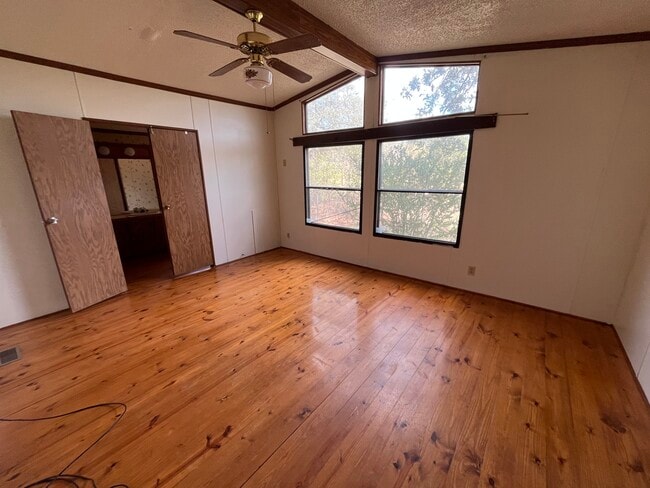 Photo - 2197 County Road 244
