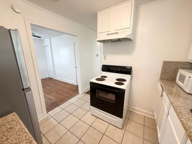 Photo - Charming upstairs Garage Apartment for Rent