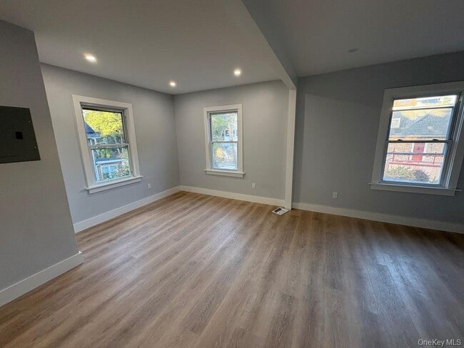 Photo - 23 Belknap Ave