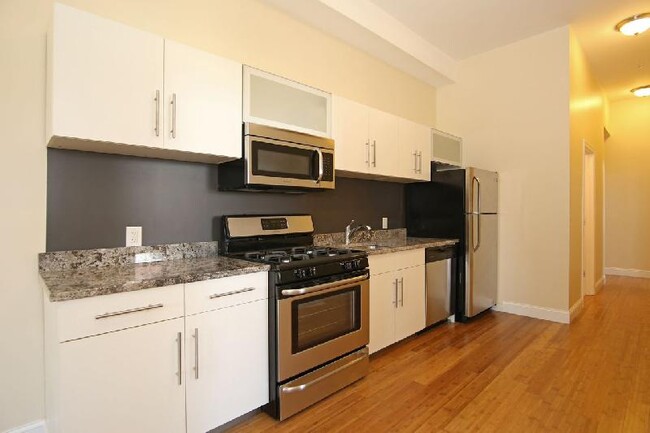 Building Photo - 47 Orleans St Unit 1