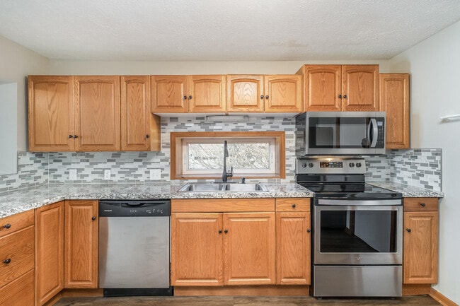 Photo - 433 W Grand St Unidad A