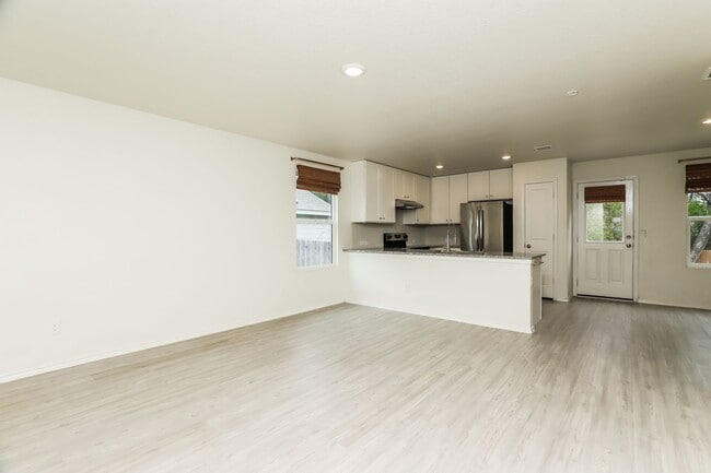 Photo - 3 bedroom located off Medina Base - About 5 miles from Lackland AFB