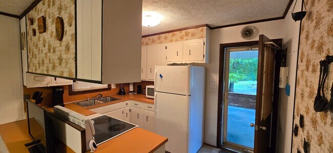 Photo - 2735 Tablerock Rd