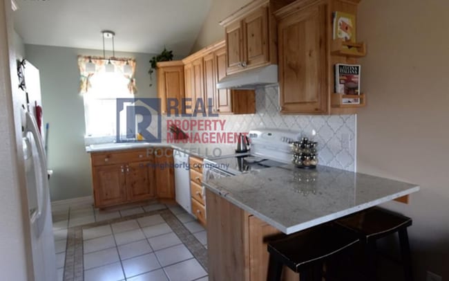 Photo - 3 bed 2 bath - House - Pet Friendly