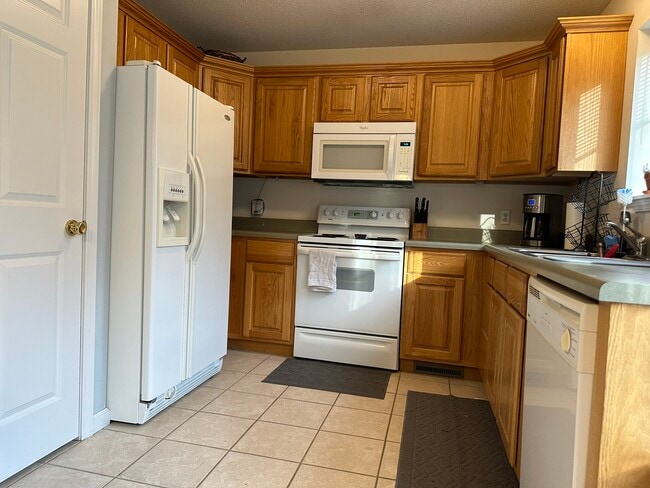 2345 Garrett Ln