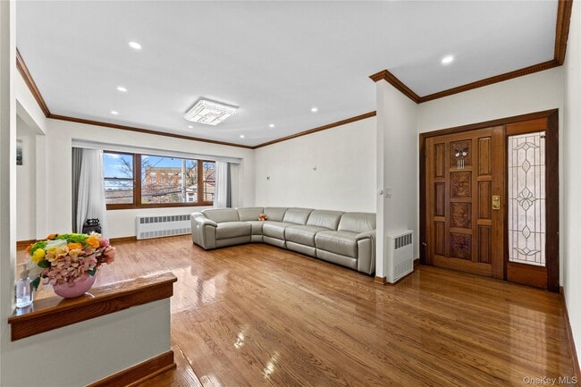 Photo - 45-76-76 Browvale Ln