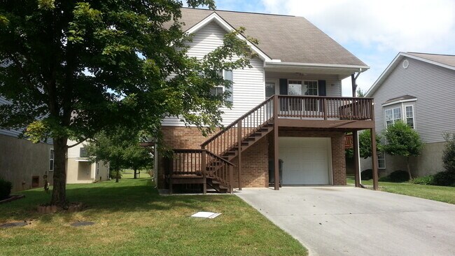 Photo - 821 Plantation Dr House