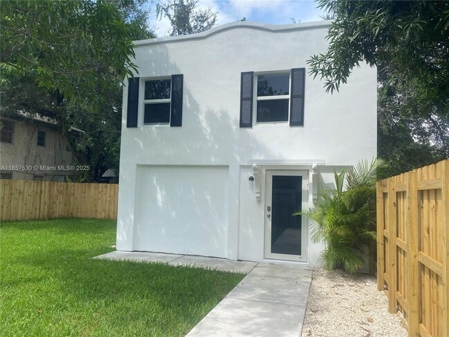 Building Photo - 1116 NW 51st Terrace Unit REAR Rental
