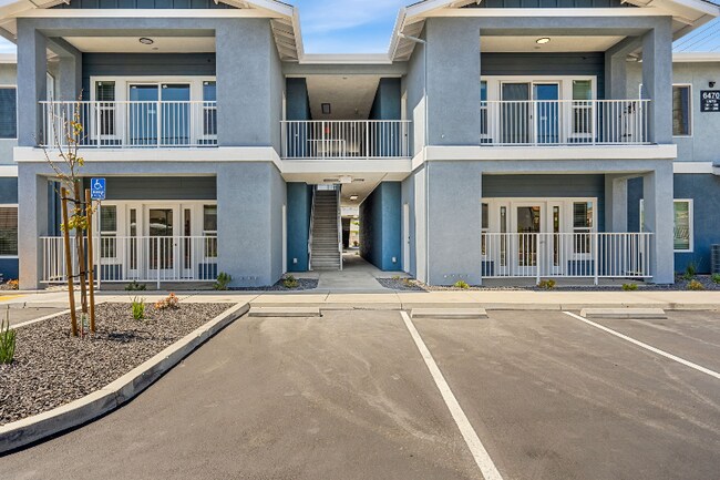 Building Photo - 6470 Stockton Blvd Rental
