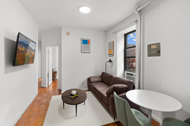Building Photo - 235 E 89th St Rental