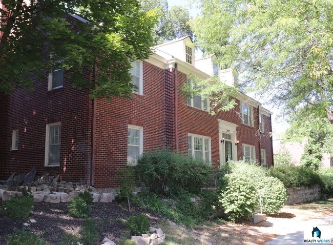 Building Photo - 2457 S 27th St Unit A